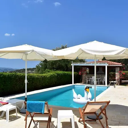 Athina First Floor Villa Ermioni